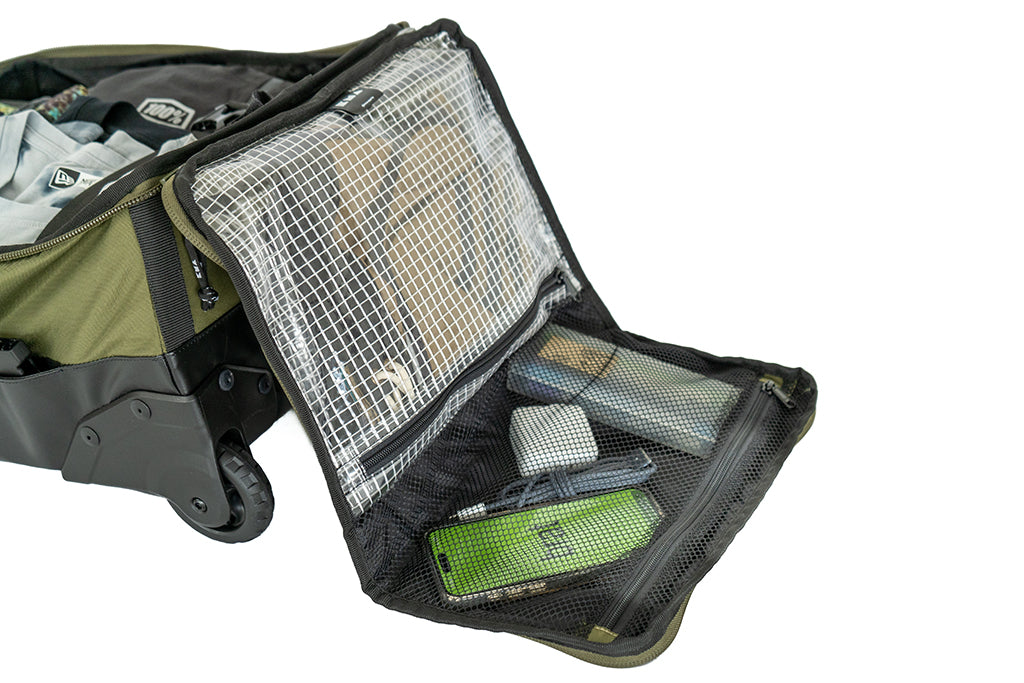 CARRY ON ROLLER 40L