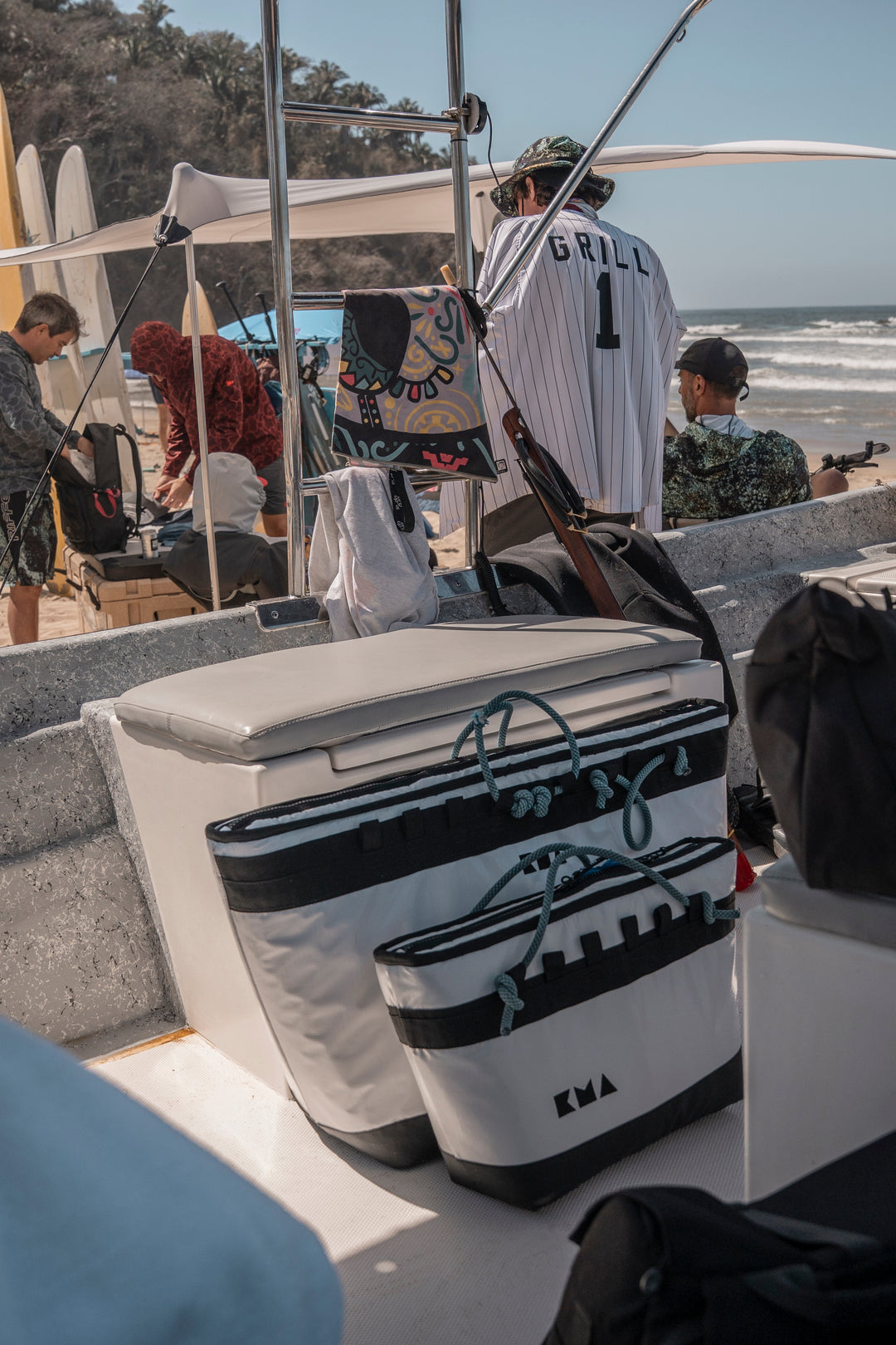 FLEXIBLE FISH COOLER BAG